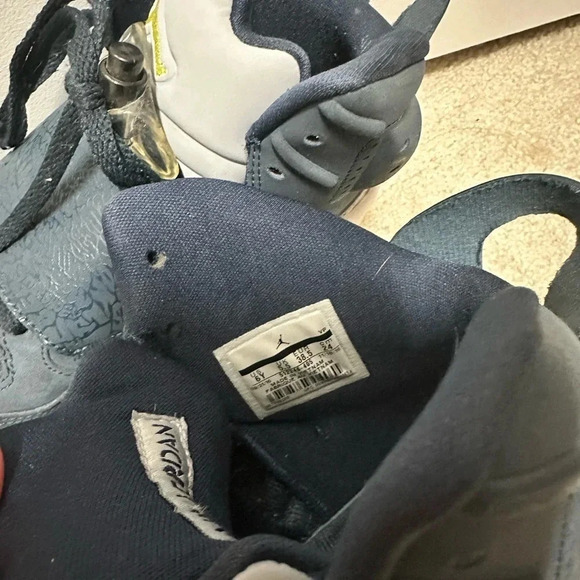 Boy's Kids Jordan Son Of Mars GS 'Armory Navy size 6Y EUC - Picture 6 of 6